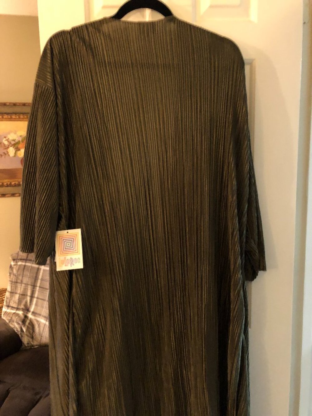 228  SHIRLEY L LULAROE